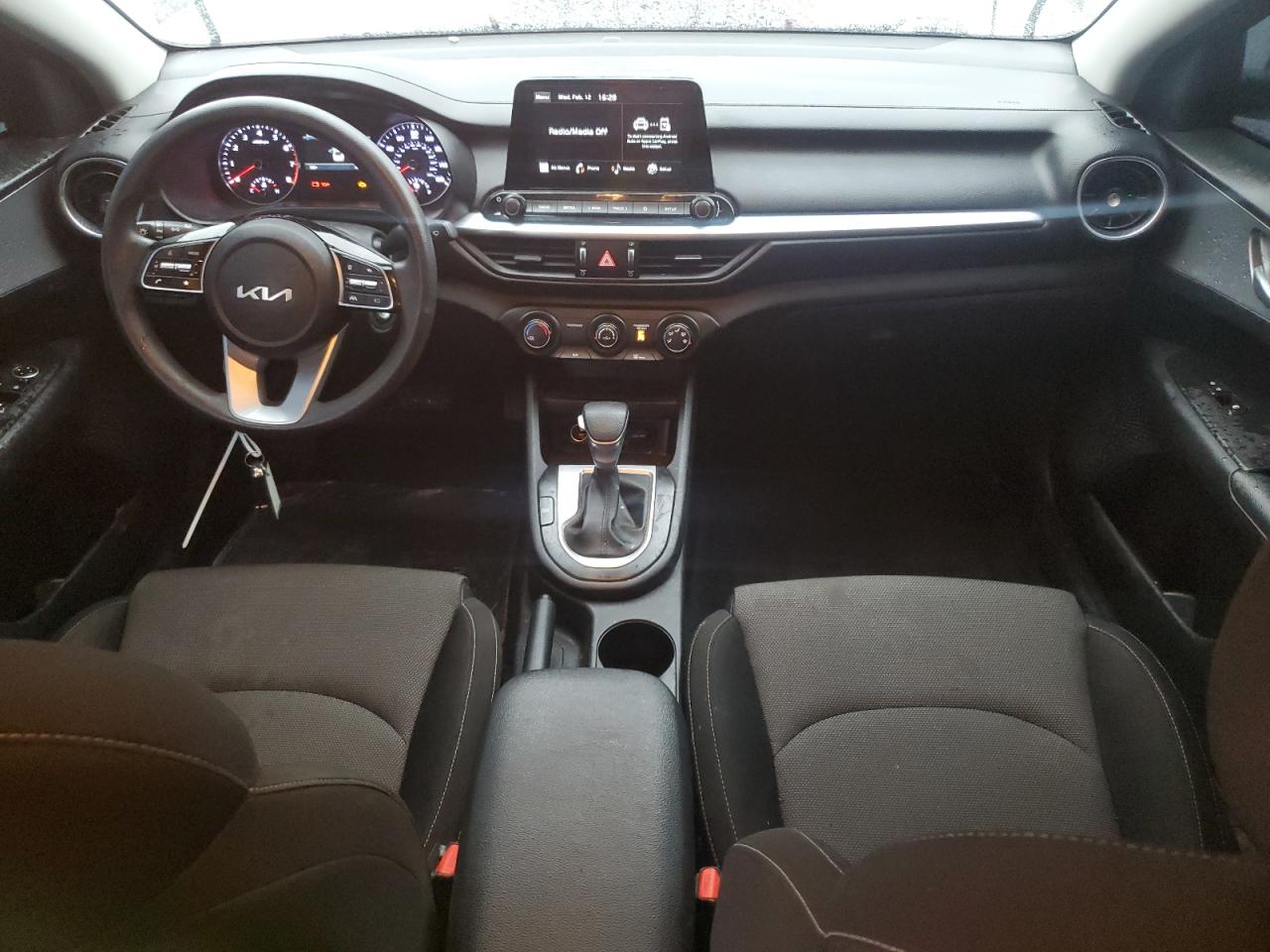 2023 Kia Forte - Image 8