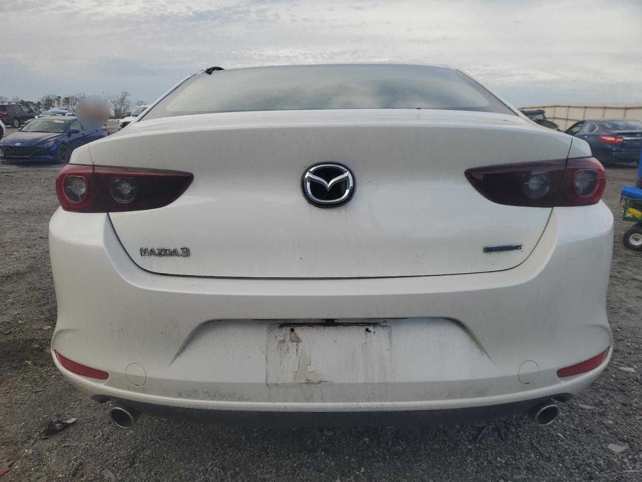 2022 Mazda 3 - Image 6