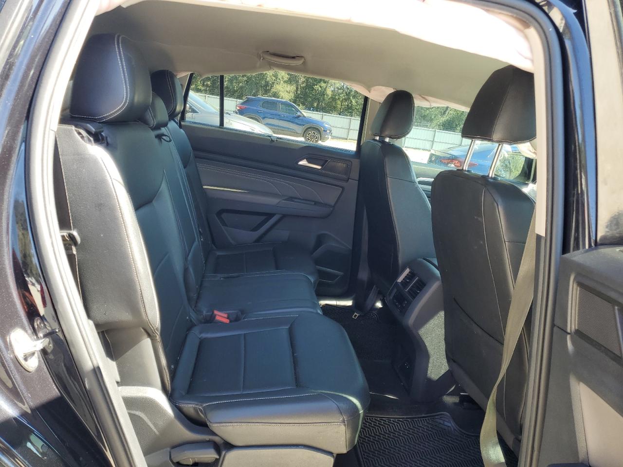 2021 Volkswagen Atlas - Image 11