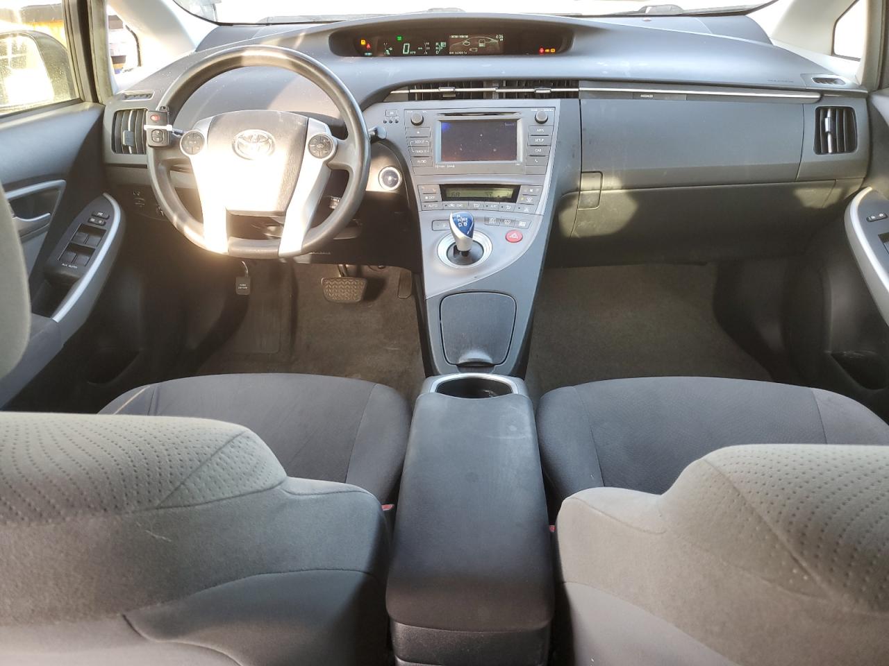 2014 Toyota Prius - Image 8