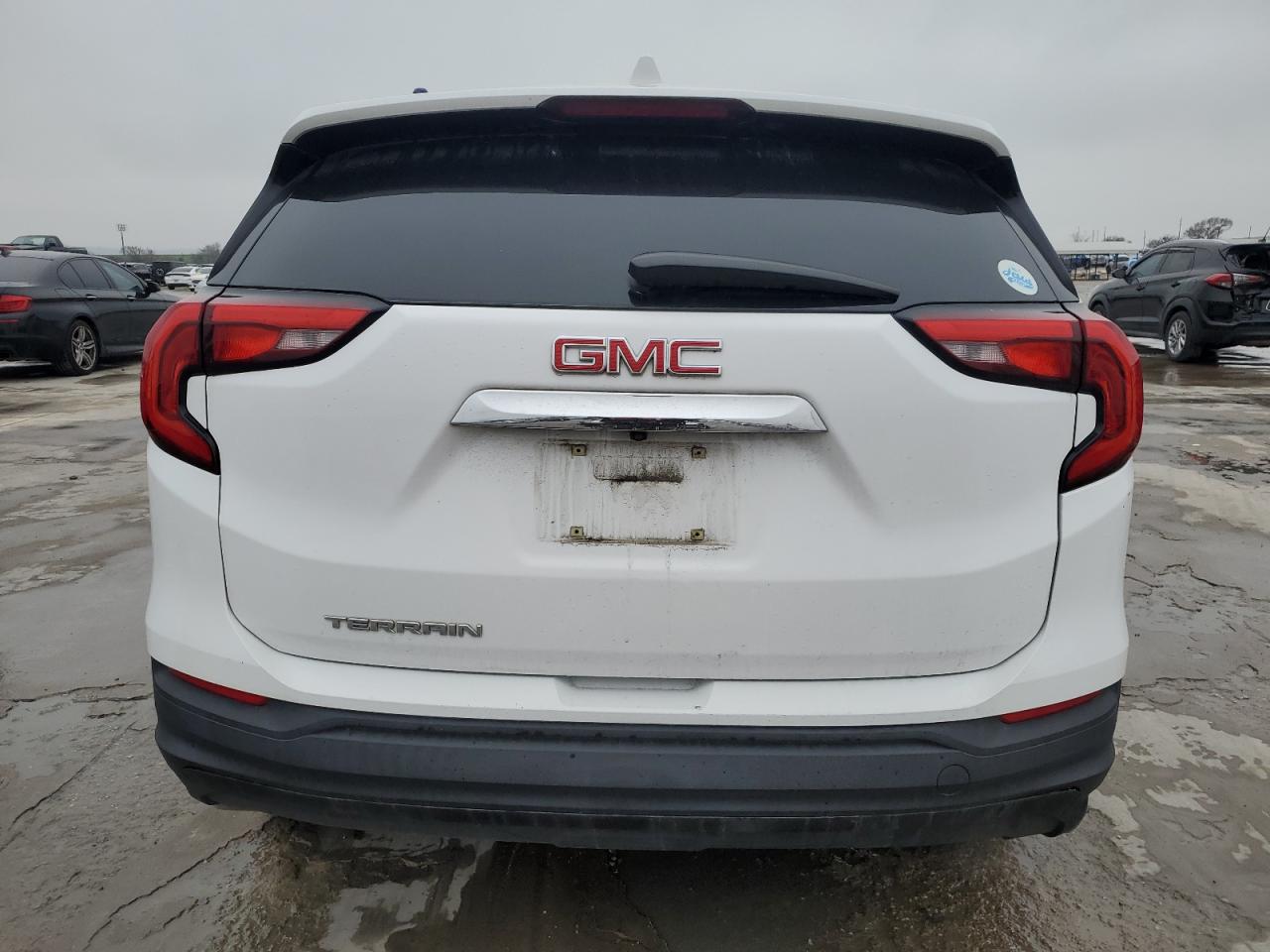 2018 GMC Terrain - Image 6
