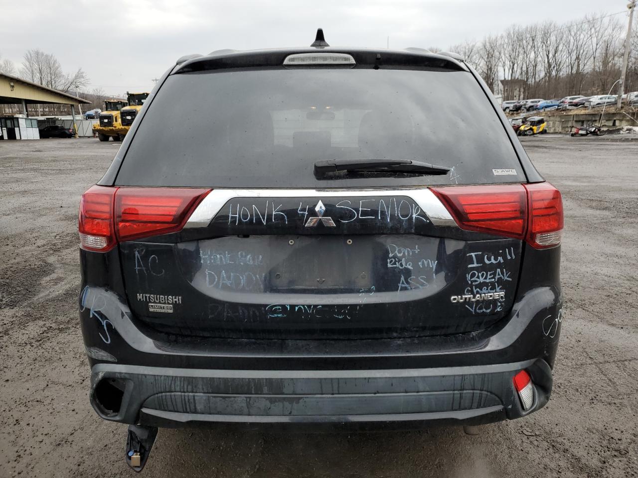 2018 Mitsubishi Outlander - Image 6