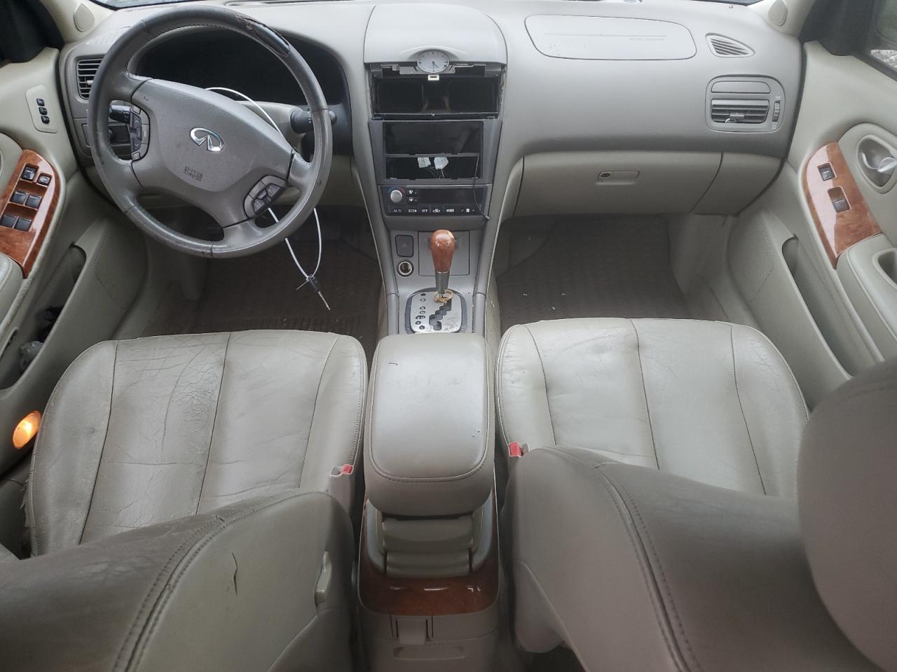 2002 Infiniti I - Image 8