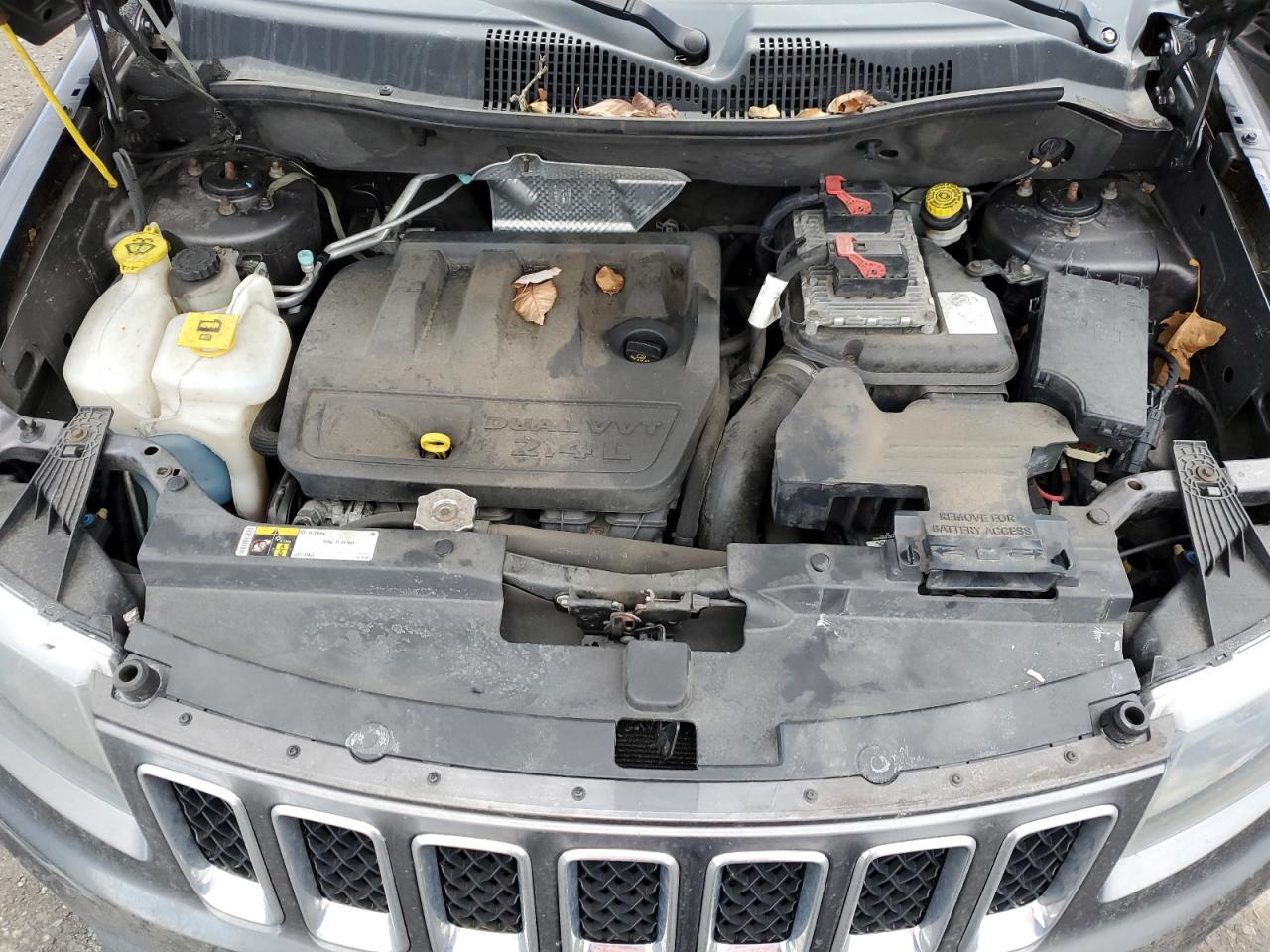 2015 Jeep Compass - Image 12
