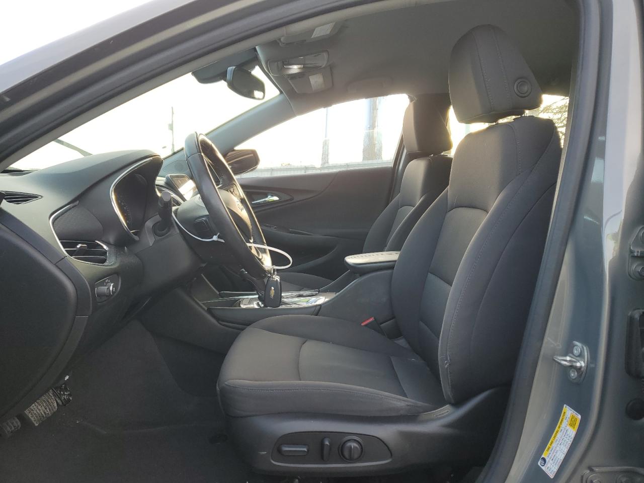 2017 Chevrolet Malibu - Image 7