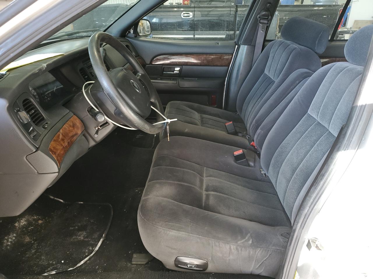 2007 Mercury Grand Marquis - Image 7
