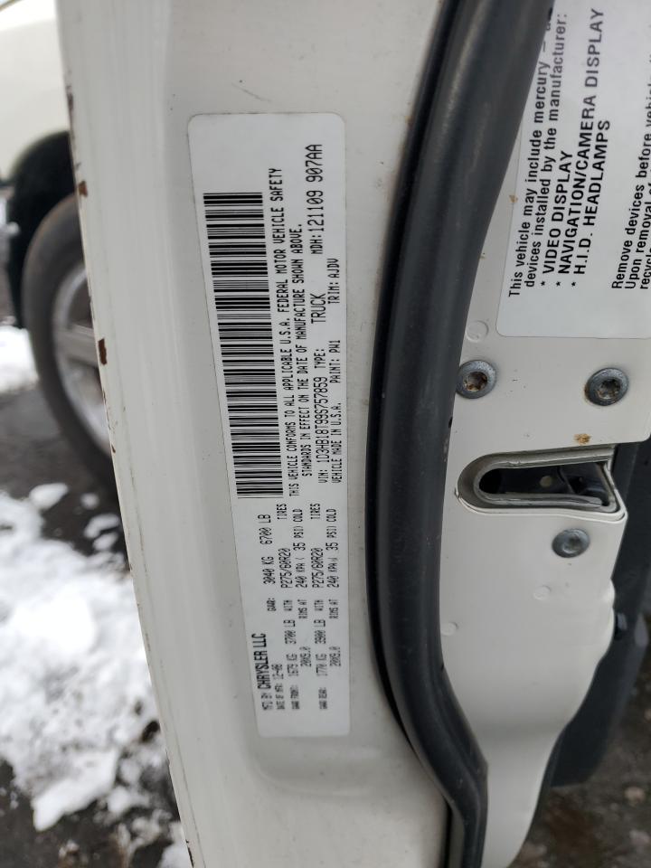2009 Dodge RAM - Image 12