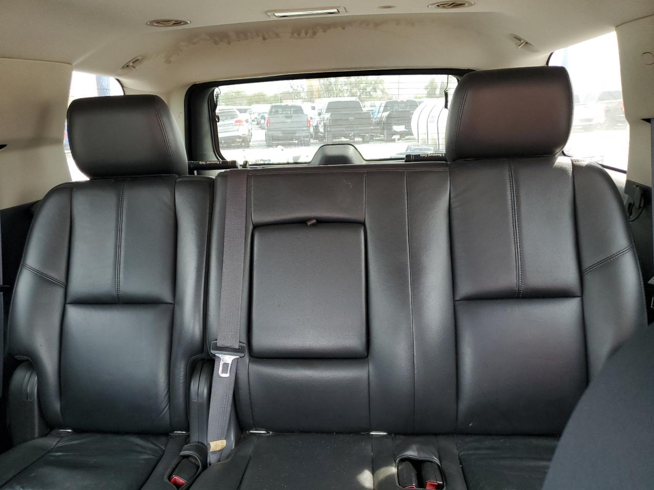 2011 Chevrolet Tahoe - Image 10