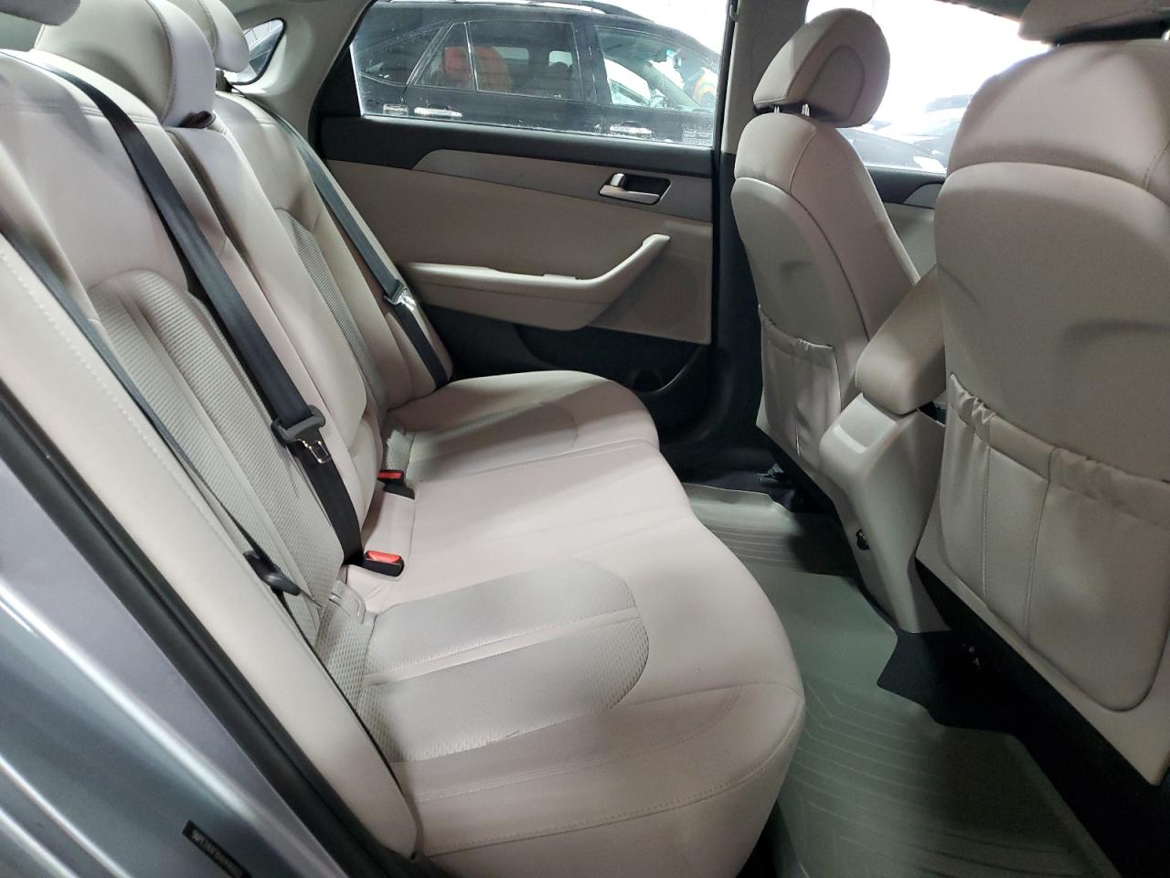 2017 Hyundai Sonata - Image 10