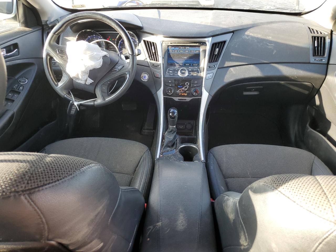 2013 Hyundai Sonata - Image 8
