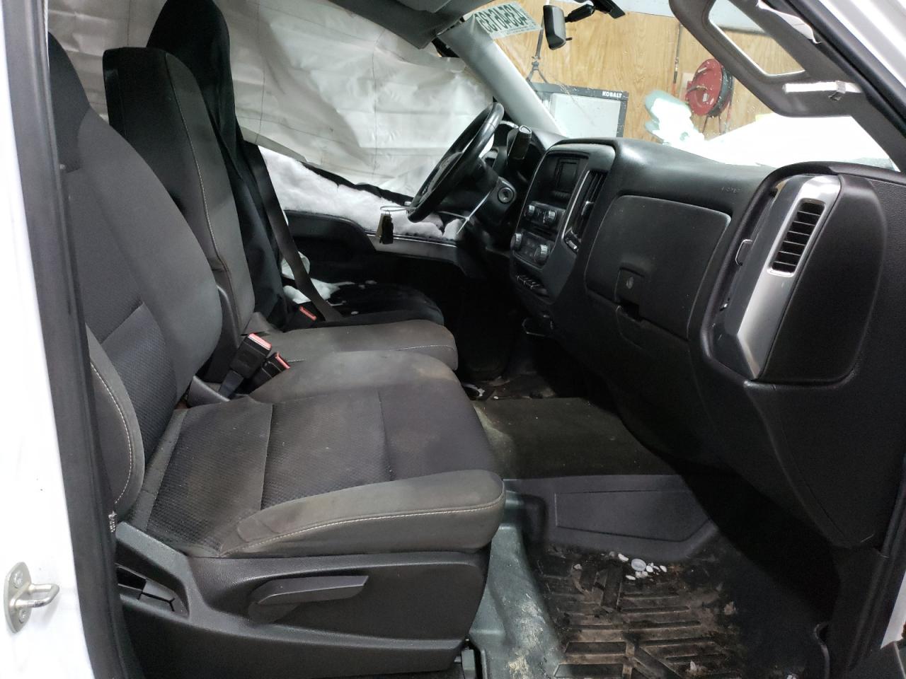 2014 Chevrolet Silverado - Image 7