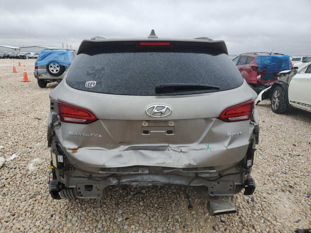 2017 Hyundai Santa Fe - Image 6