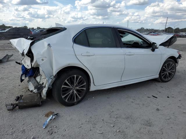  TOYOTA CAMRY 2019 Biały