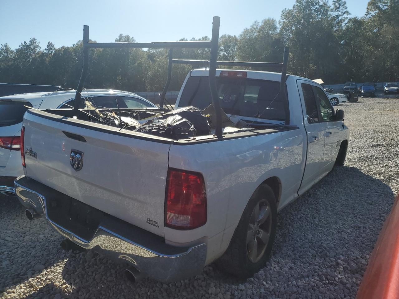 2015 RAM 1500 - Image 3