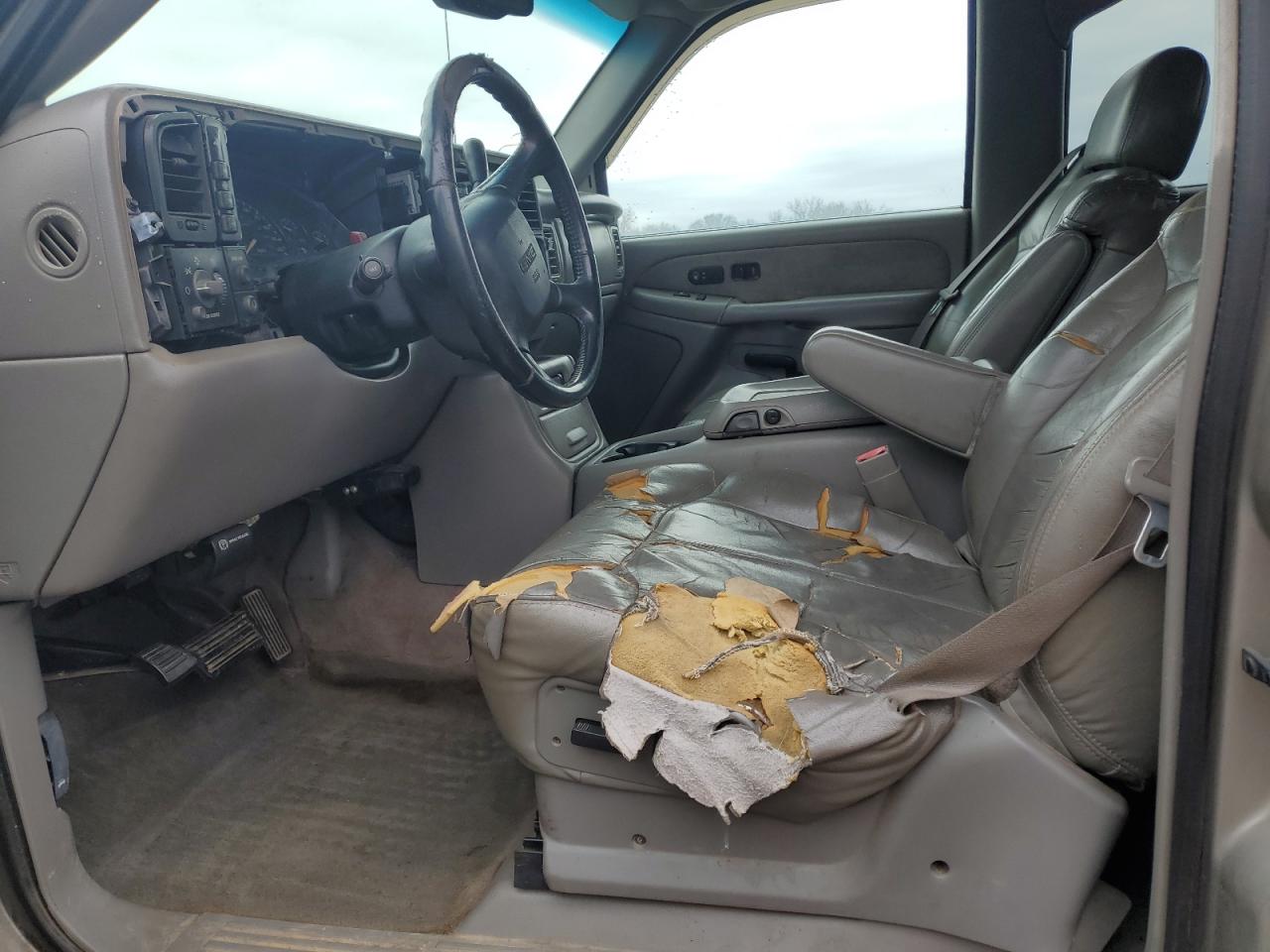 2002 GMC Sierra - Image 7