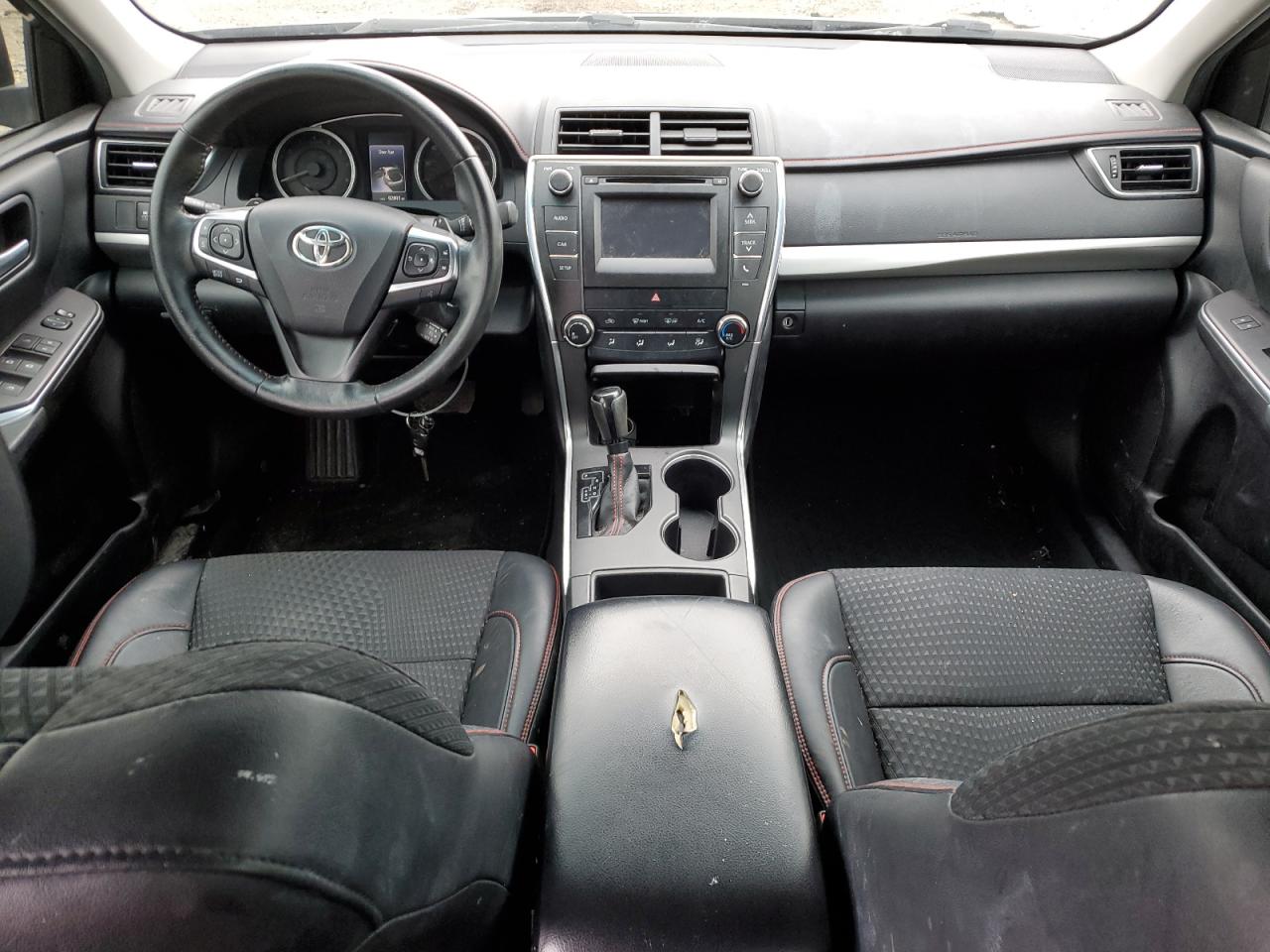 2015 Toyota Camry - Image 8