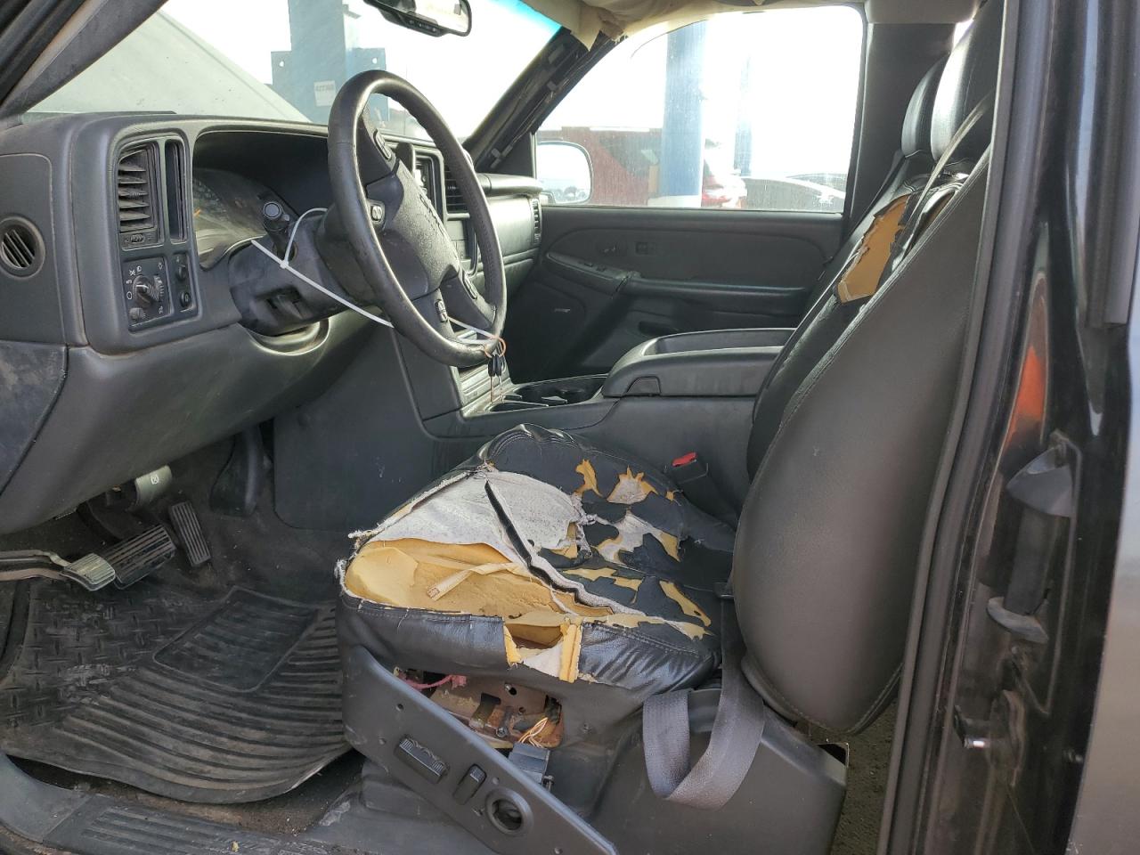 2003 GMC Sierra - Image 7