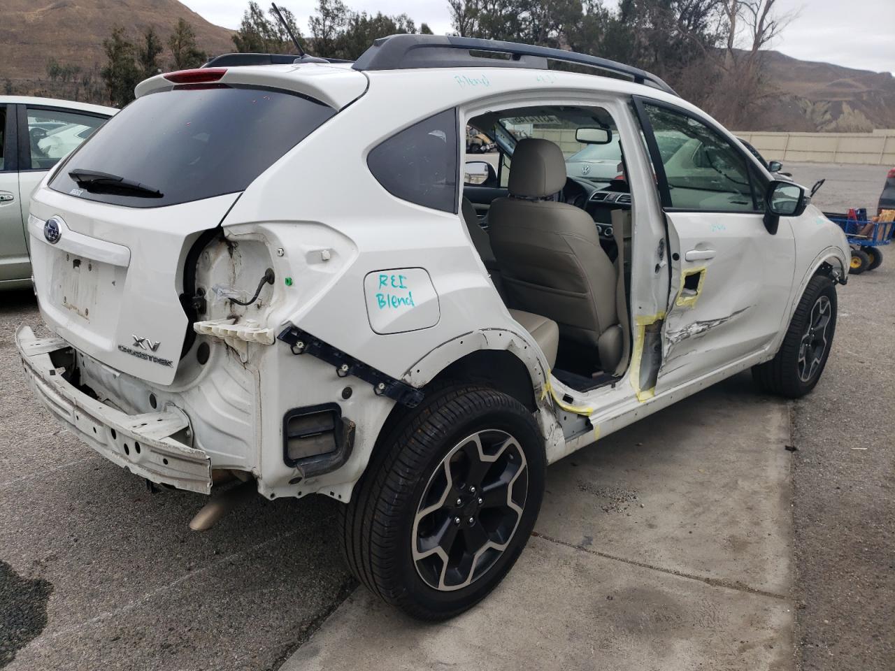 2015 Subaru XV - Image 3