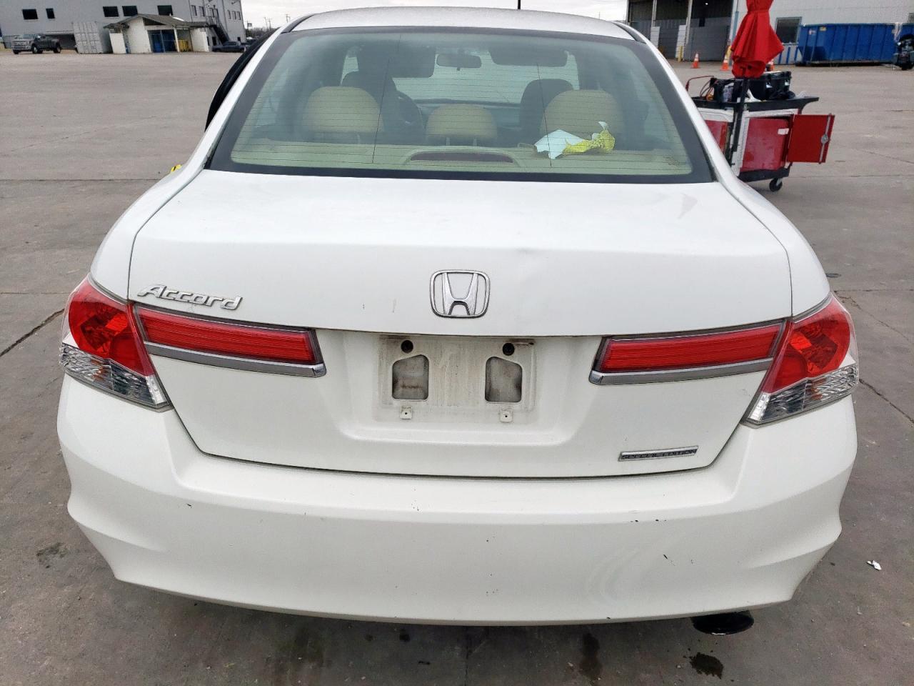 2012 Honda Accord - Image 6