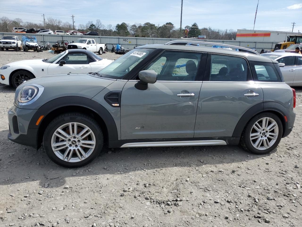 2022 MINI Cooper - Image 1