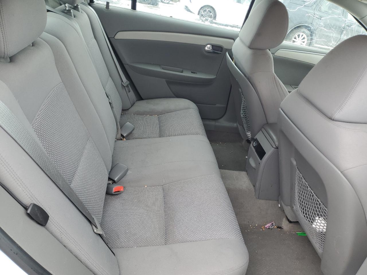 2010 Chevrolet Malibu - Image 10