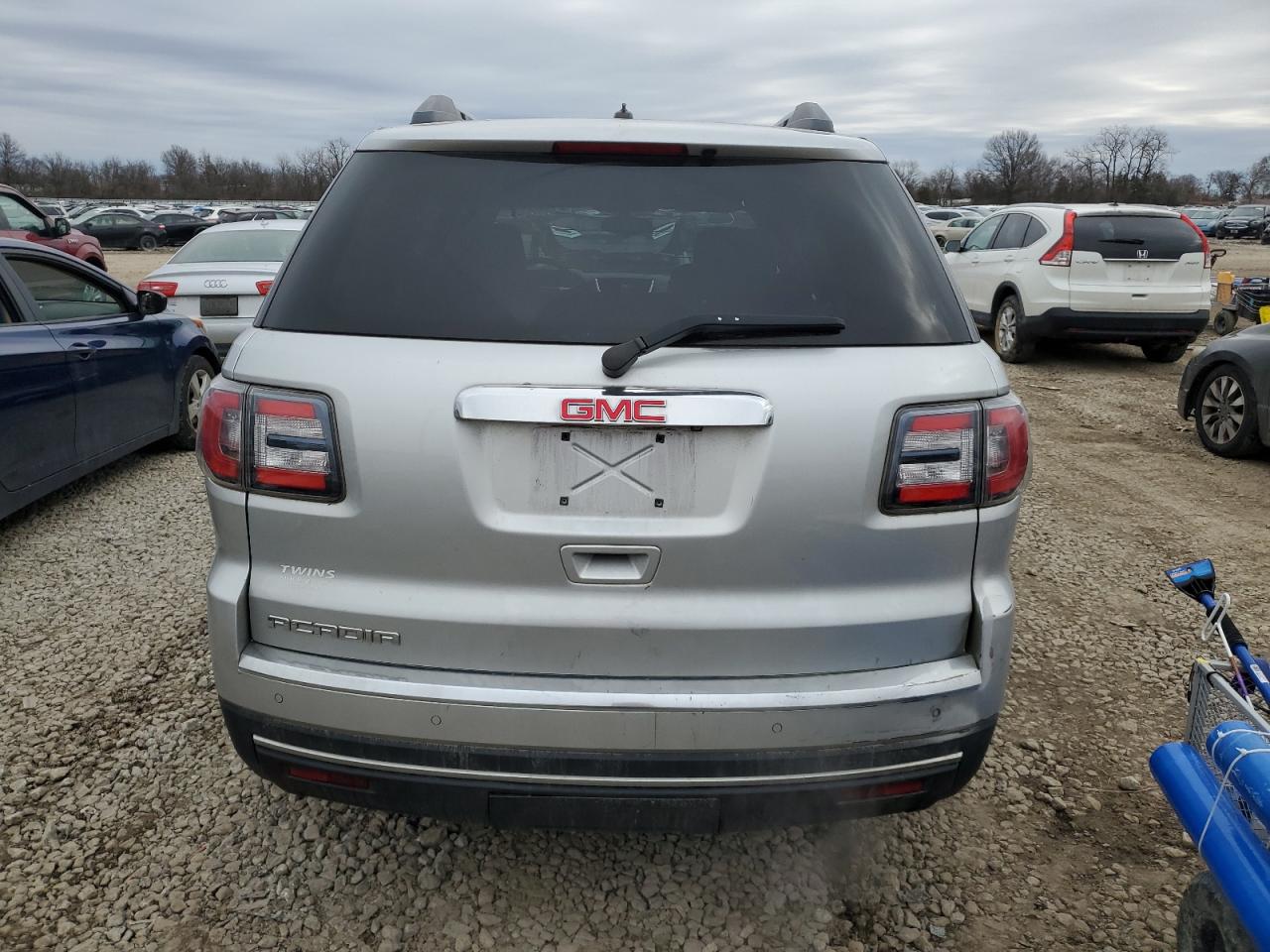 2015 GMC Acadia - Image 6
