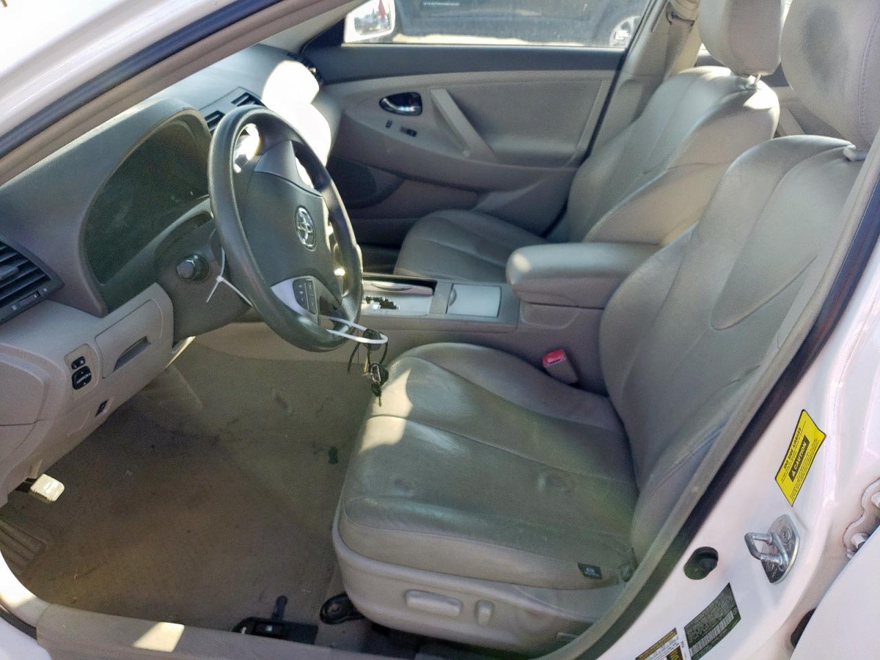 2010 Toyota Camry - Image 7