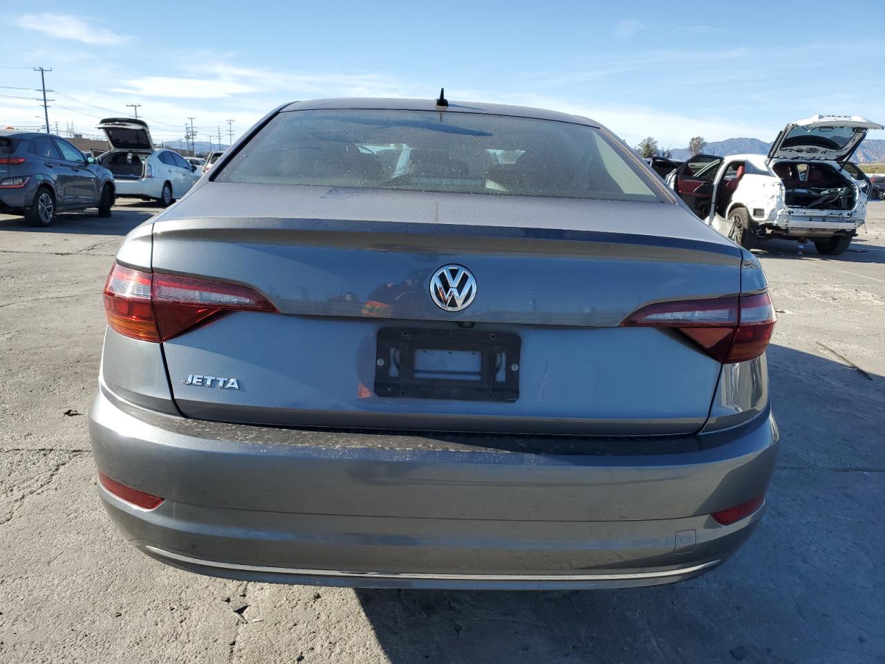 2019 Volkswagen Jetta - Image 6