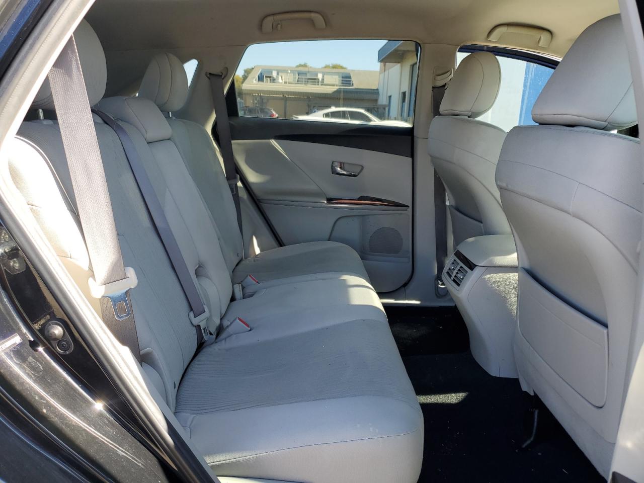 2010 Toyota Venza - Image 10