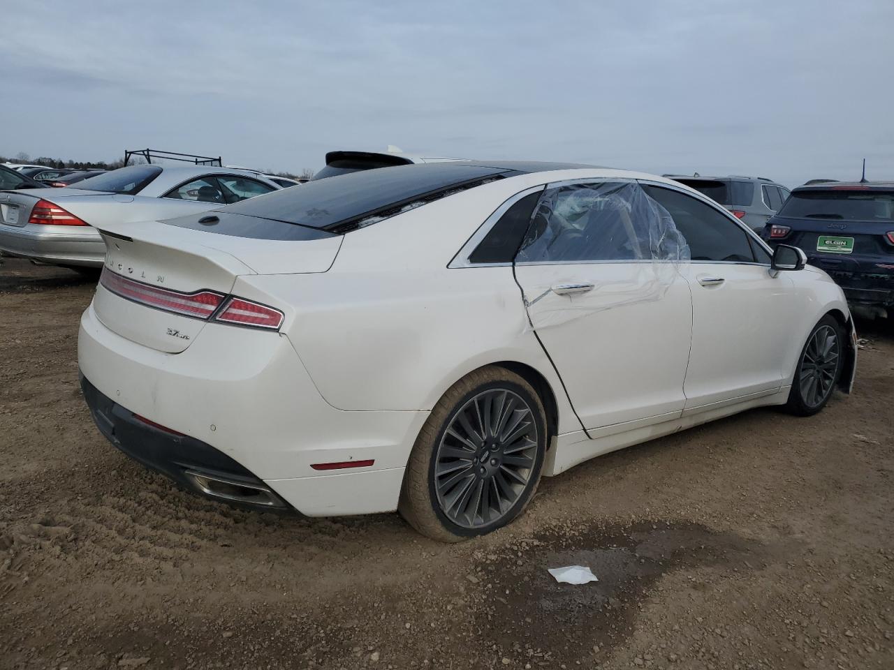2016 Lincoln MKZ - Image 3