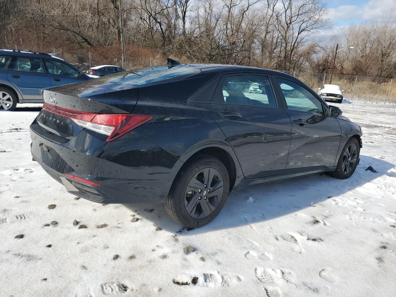 2023 Hyundai Elantra - Image 3