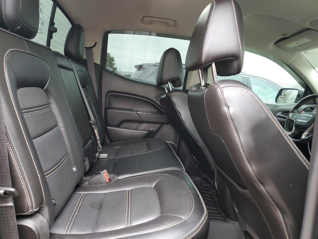 2017 GMC Canyon - Image 10