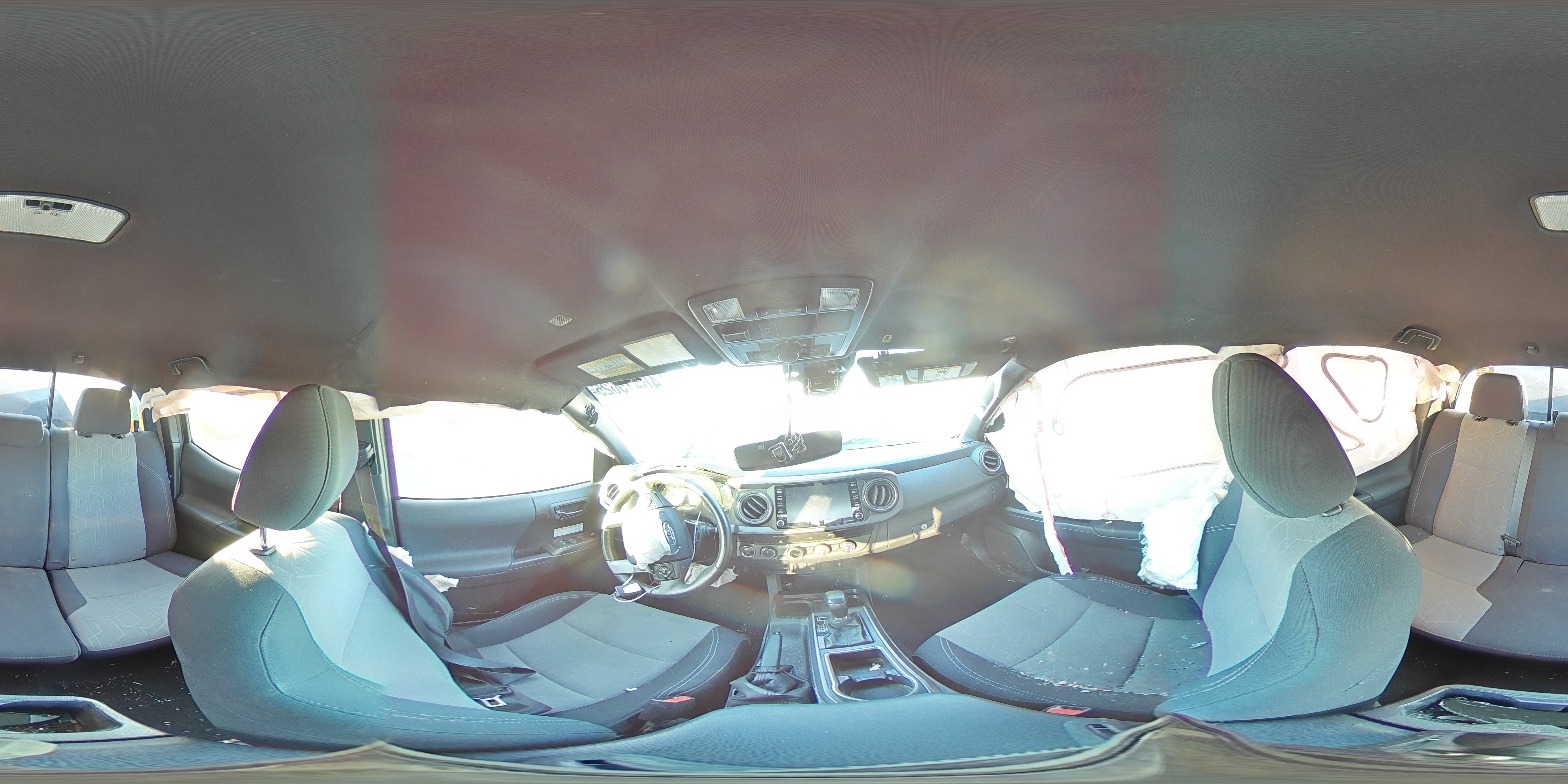 2020 Toyota Tacoma - Image 13