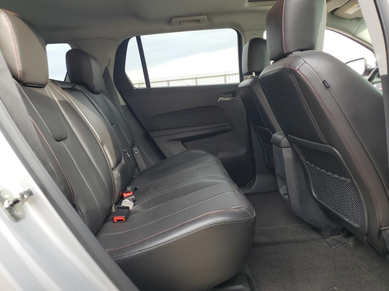 2011 GMC Terrain - Image 11