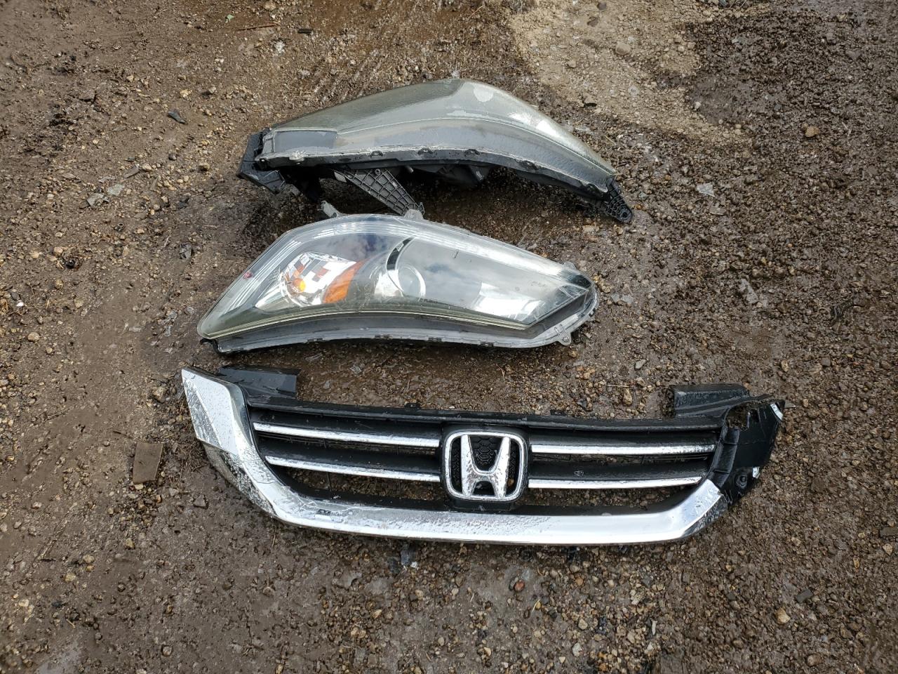 2013 Honda Accord - Image 12