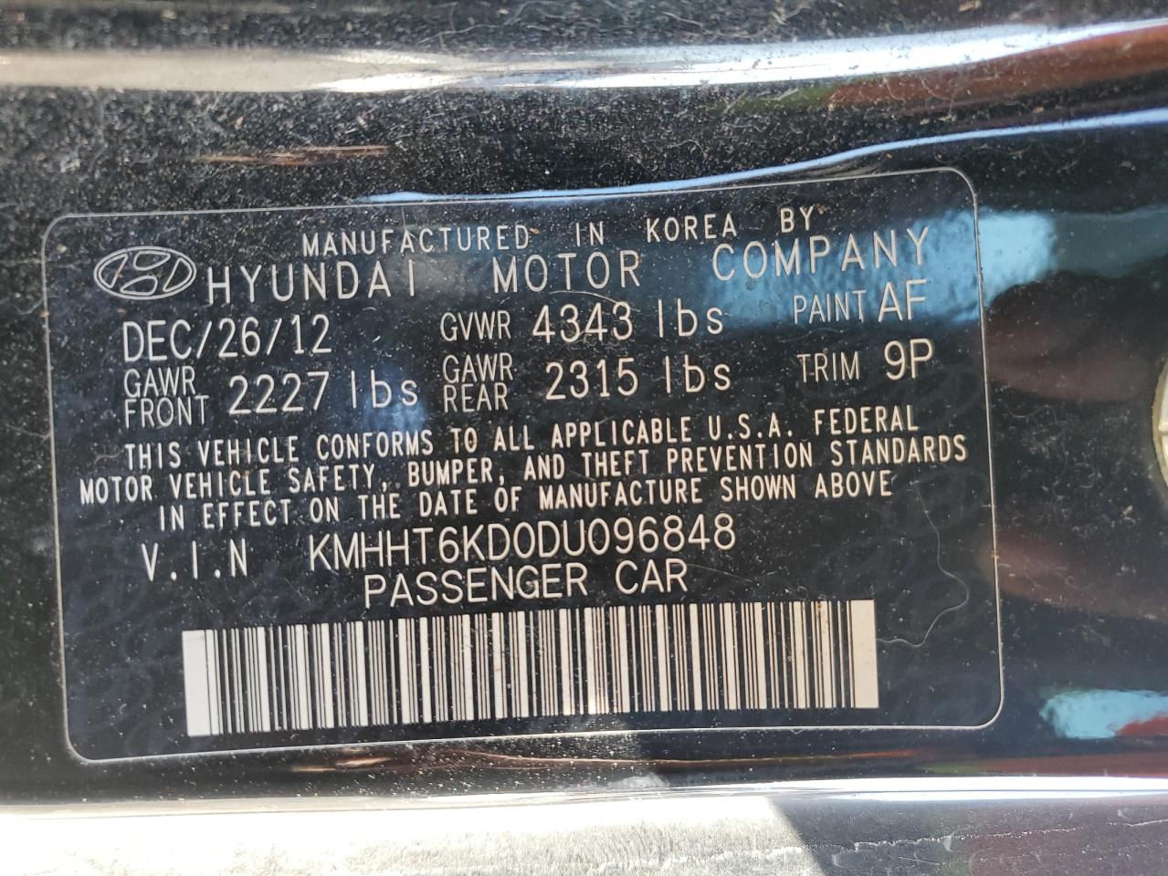 2013 Hyundai Genesis - Image 13