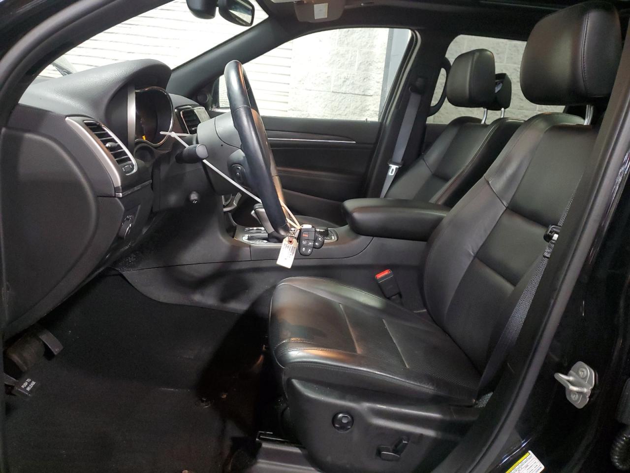 2020 Jeep Grand Cherokee - Image 7