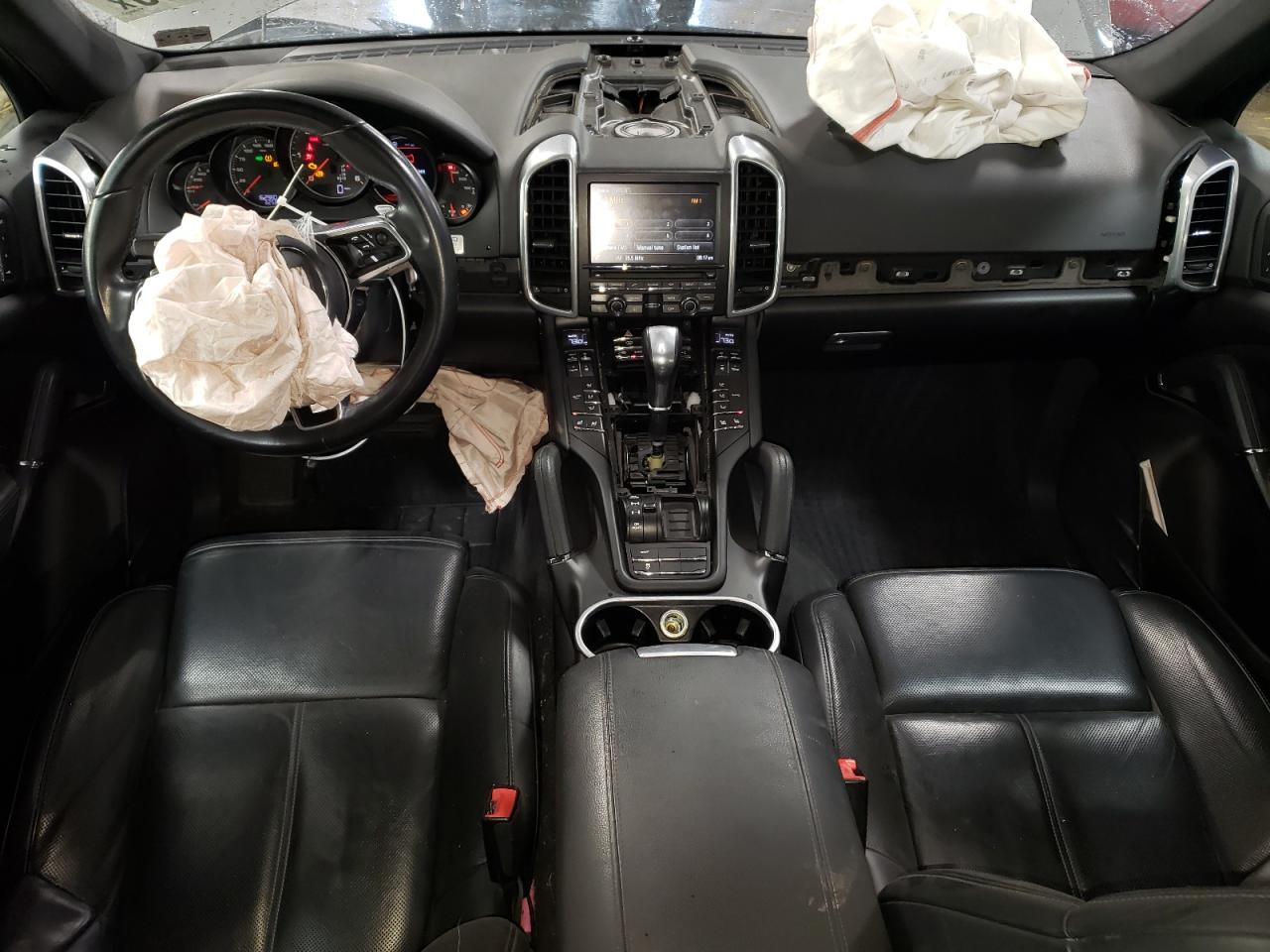 2015 Porsche Cayenne - Image 8