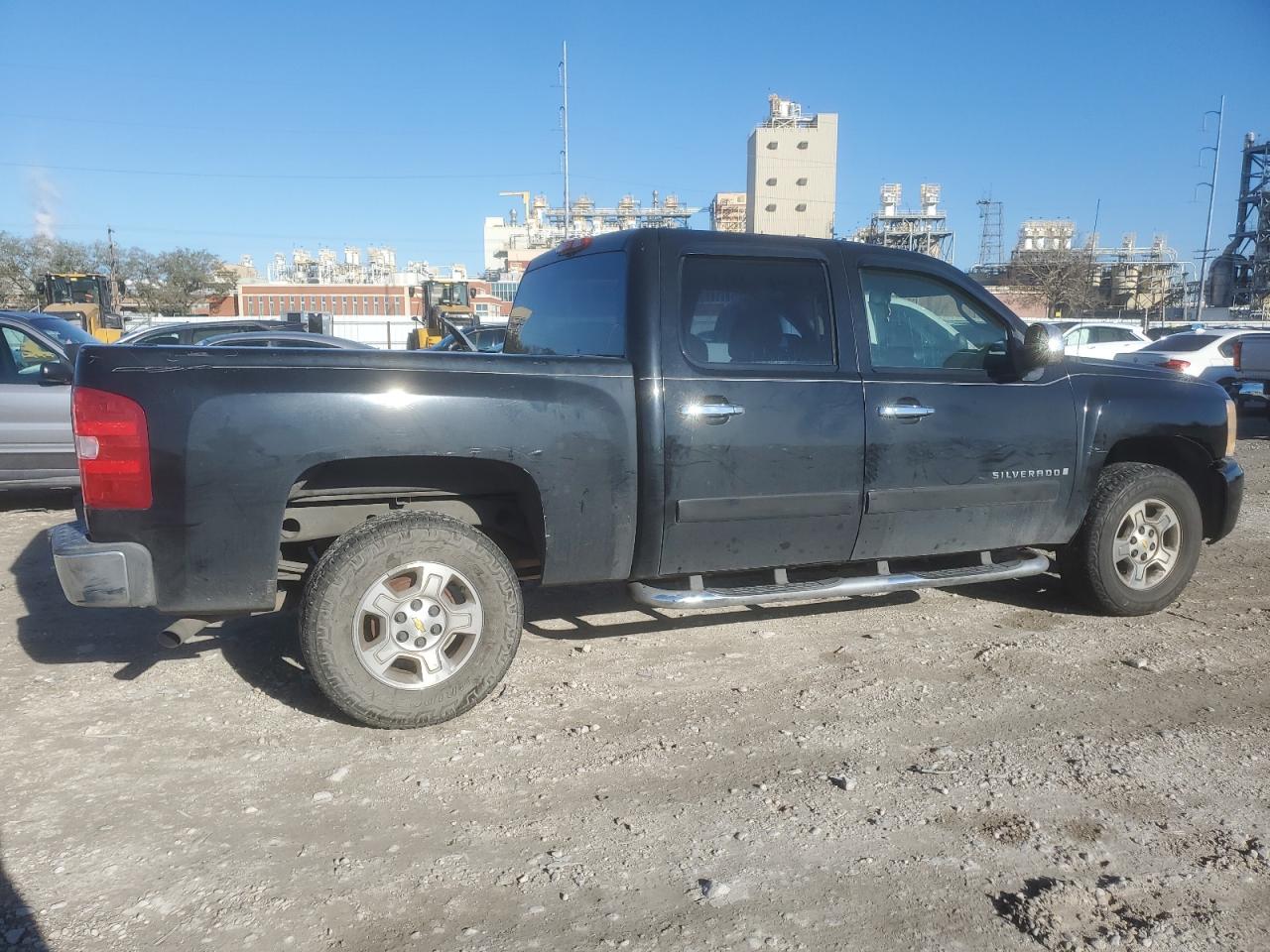 2008 Chevrolet Silverado - Image 3