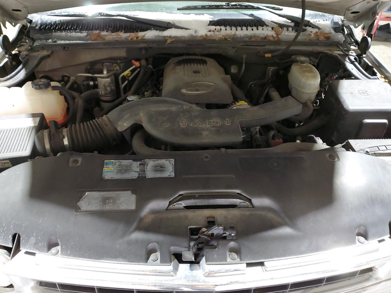 2005 Chevrolet Tahoe - Image 12