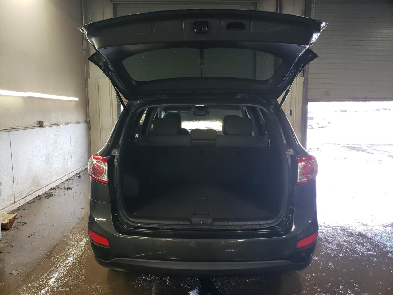 2011 Hyundai Santa Fe - Image 6