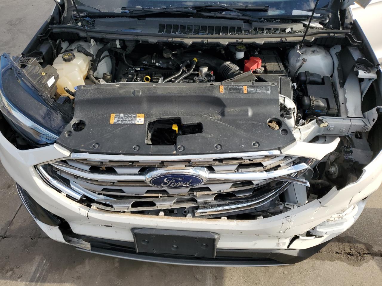 2019 Ford Edge - Image 12