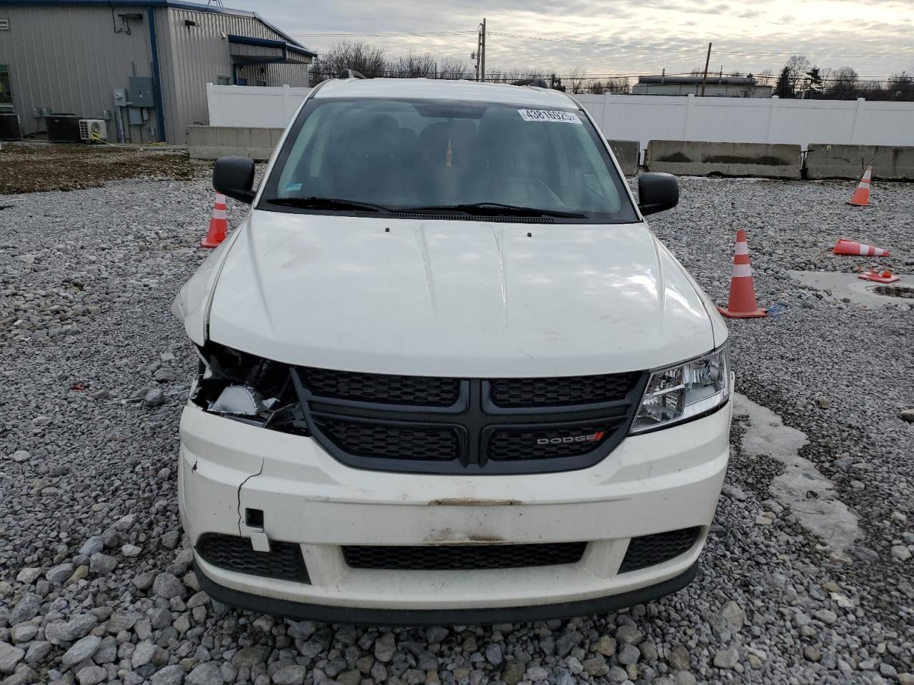 2018 Dodge Journey - Image 5