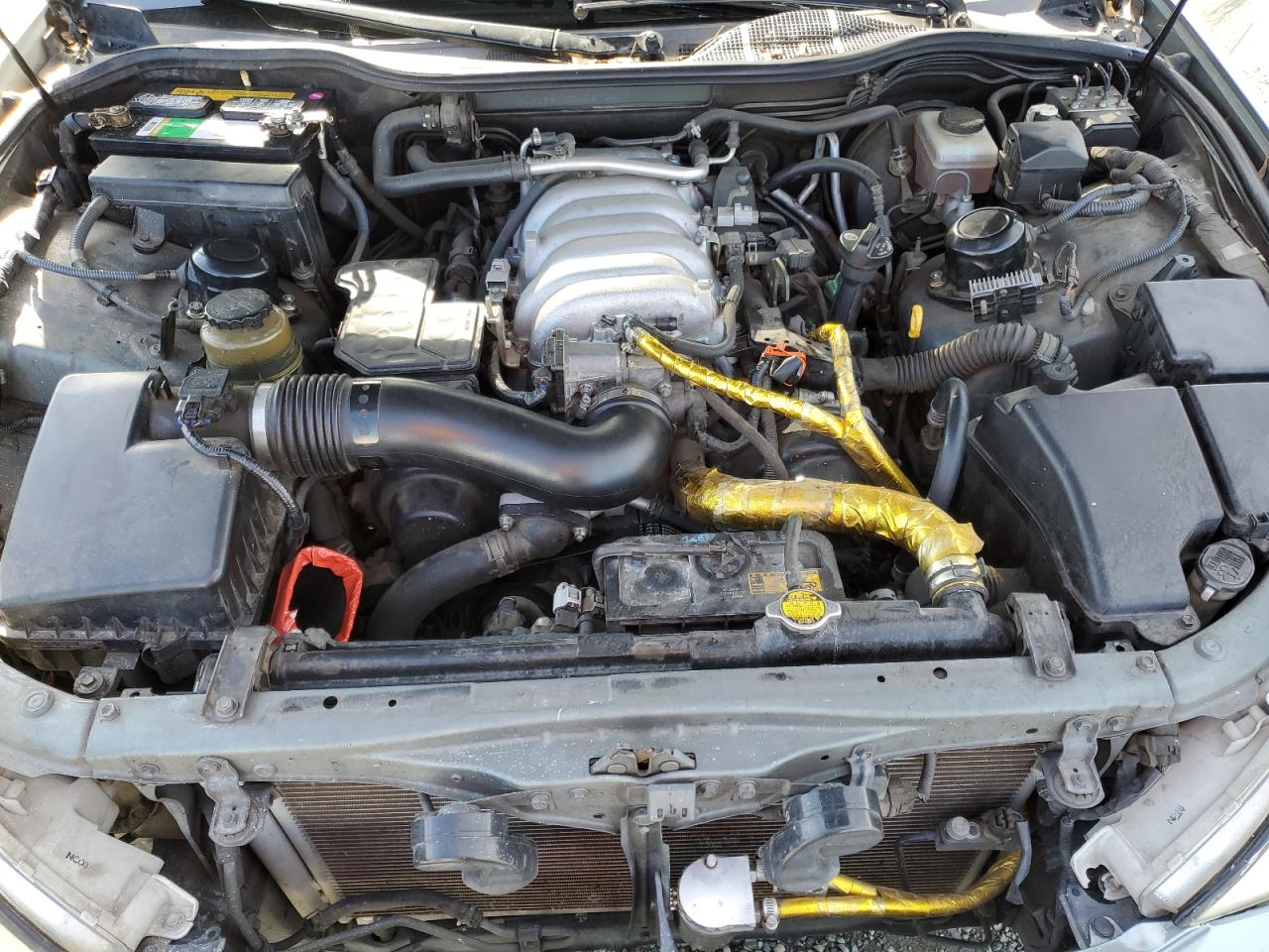 2001 Lexus LS - Image 11