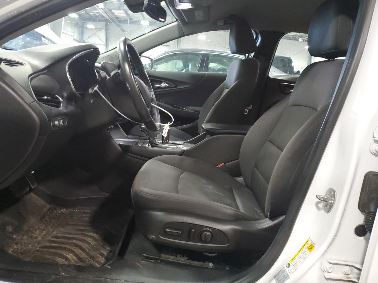 2017 Chevrolet Malibu - Image 7