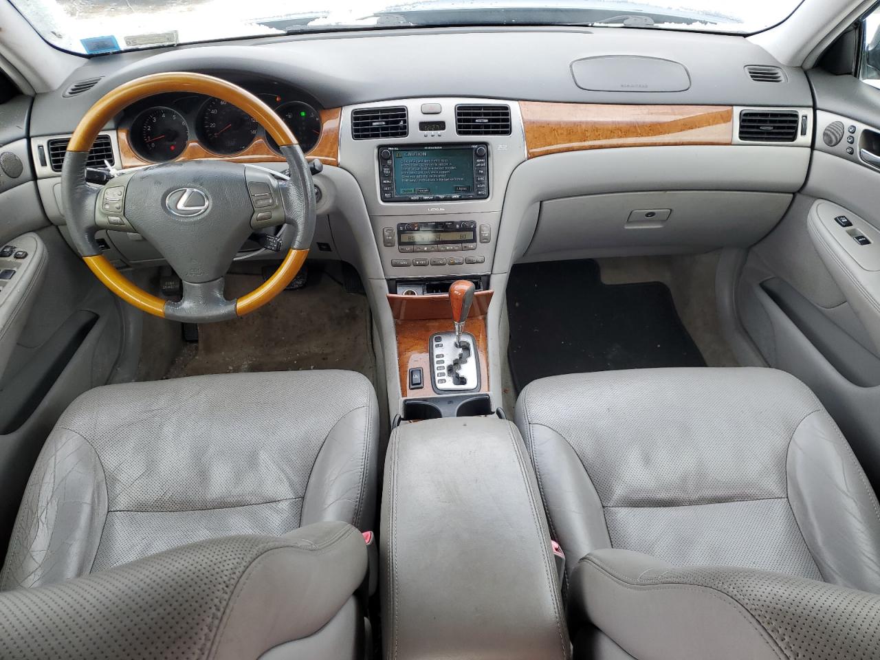 2005 Lexus ES - Image 8