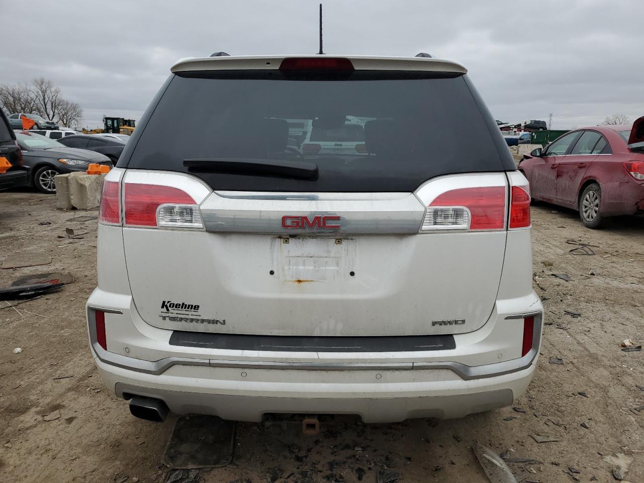 2017 GMC Terrain - Image 6