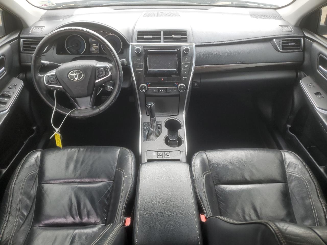 2015 Toyota Camry - Image 8