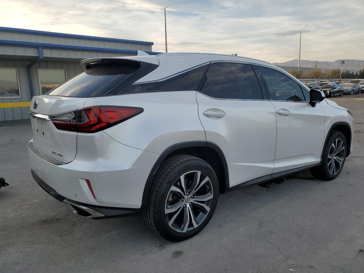 2017 Lexus RX - Image 3