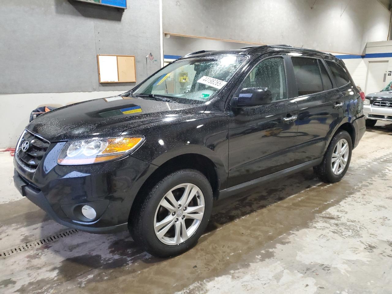 2010 Hyundai Santa Fe - Image 1